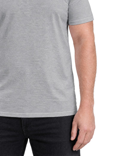 T-shirt Som Döljer Magen - Ljusgrå
