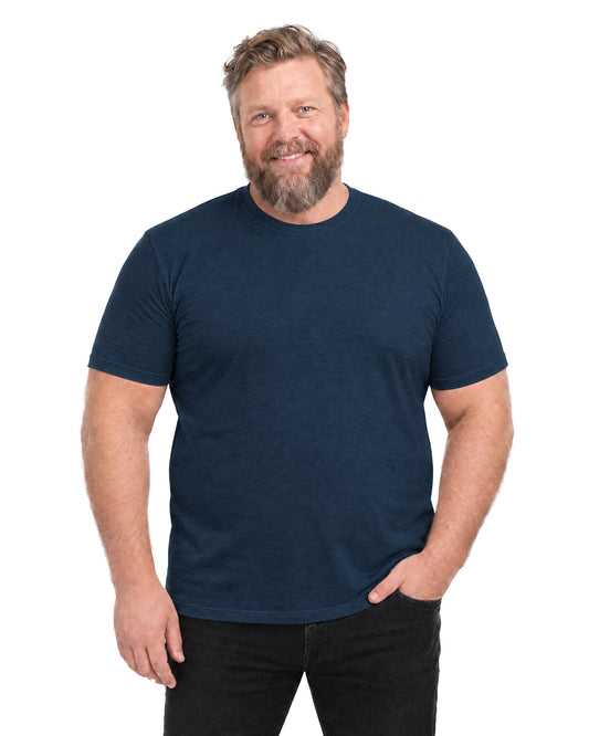 T-shirt Som Döljer Magen - Marinblå